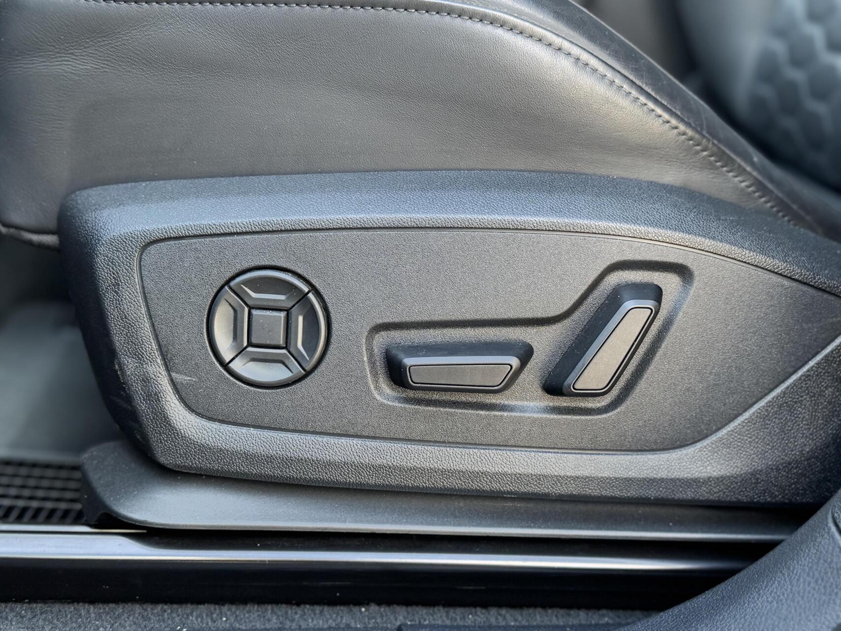 Foto van Audi RS Q3 Sportback