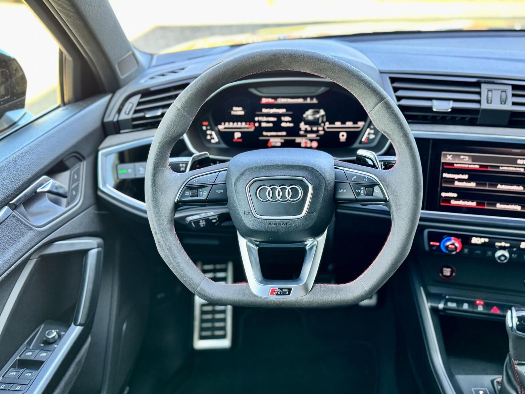 Foto van Audi RS Q3 Sportback