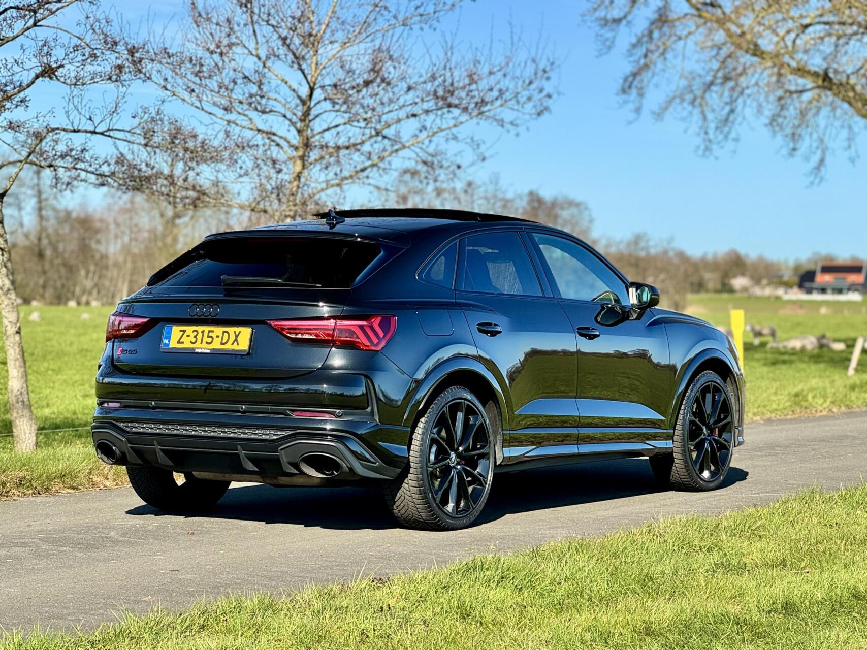 Foto van Audi RS Q3 Sportback