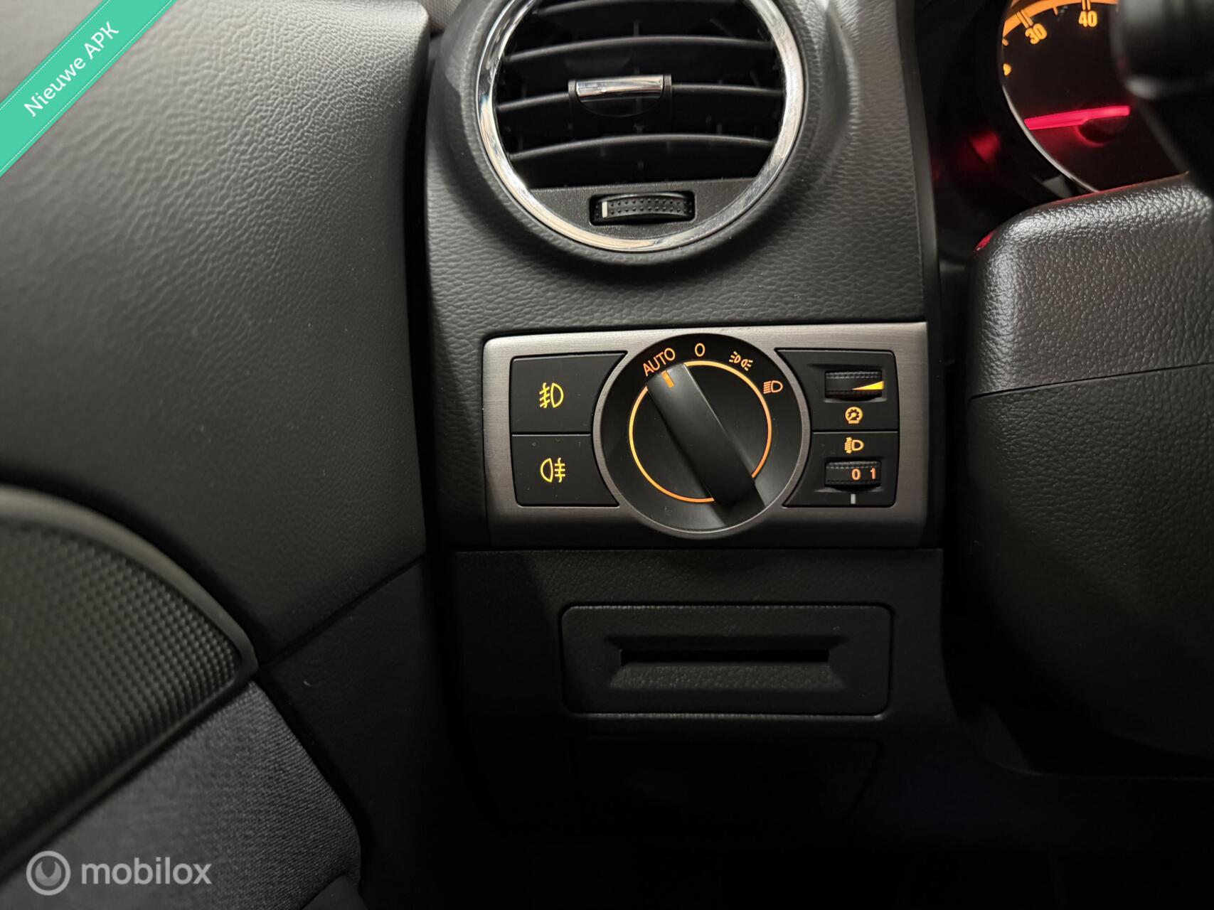Foto van Opel Antara