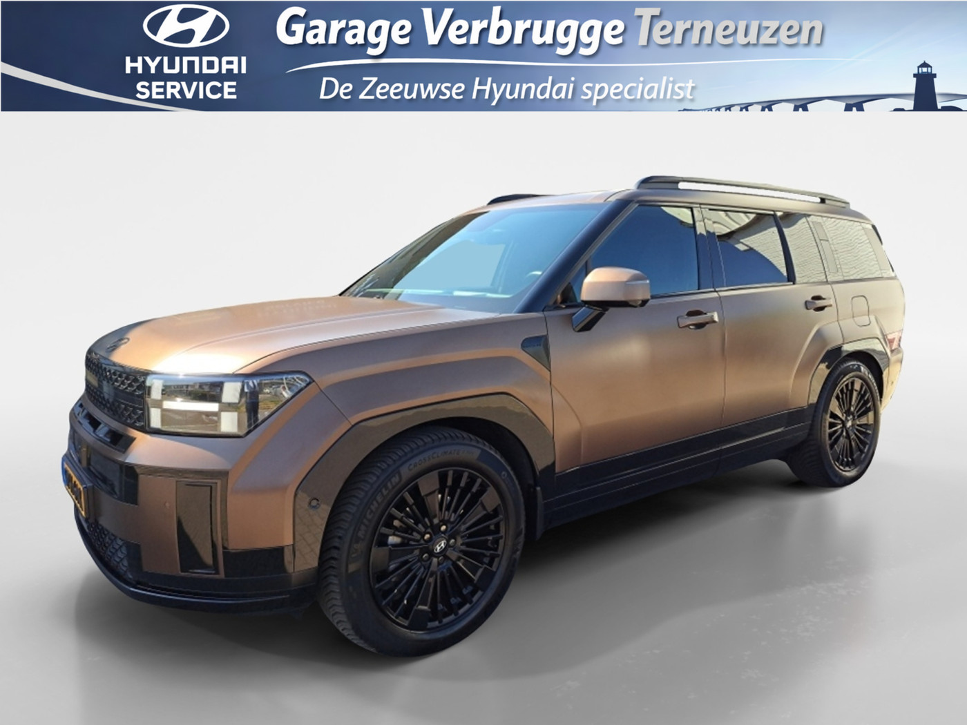 Hyundai Santa Fe 1.6 T-GDI PHEV 4WD BlackLine | 7-persoons | All Season banden | Elektr. trekhaak | Full Options | 2024 - voorkant
