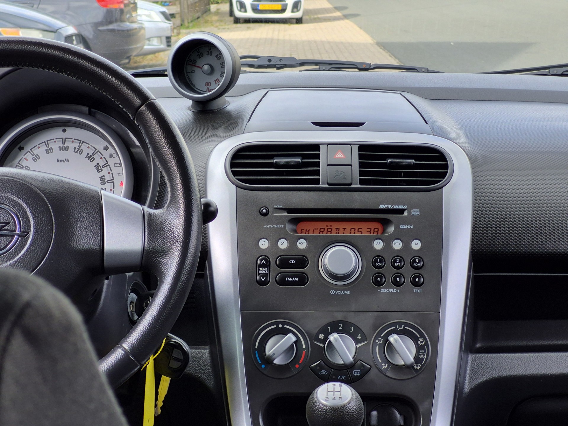 Foto van Opel Agila