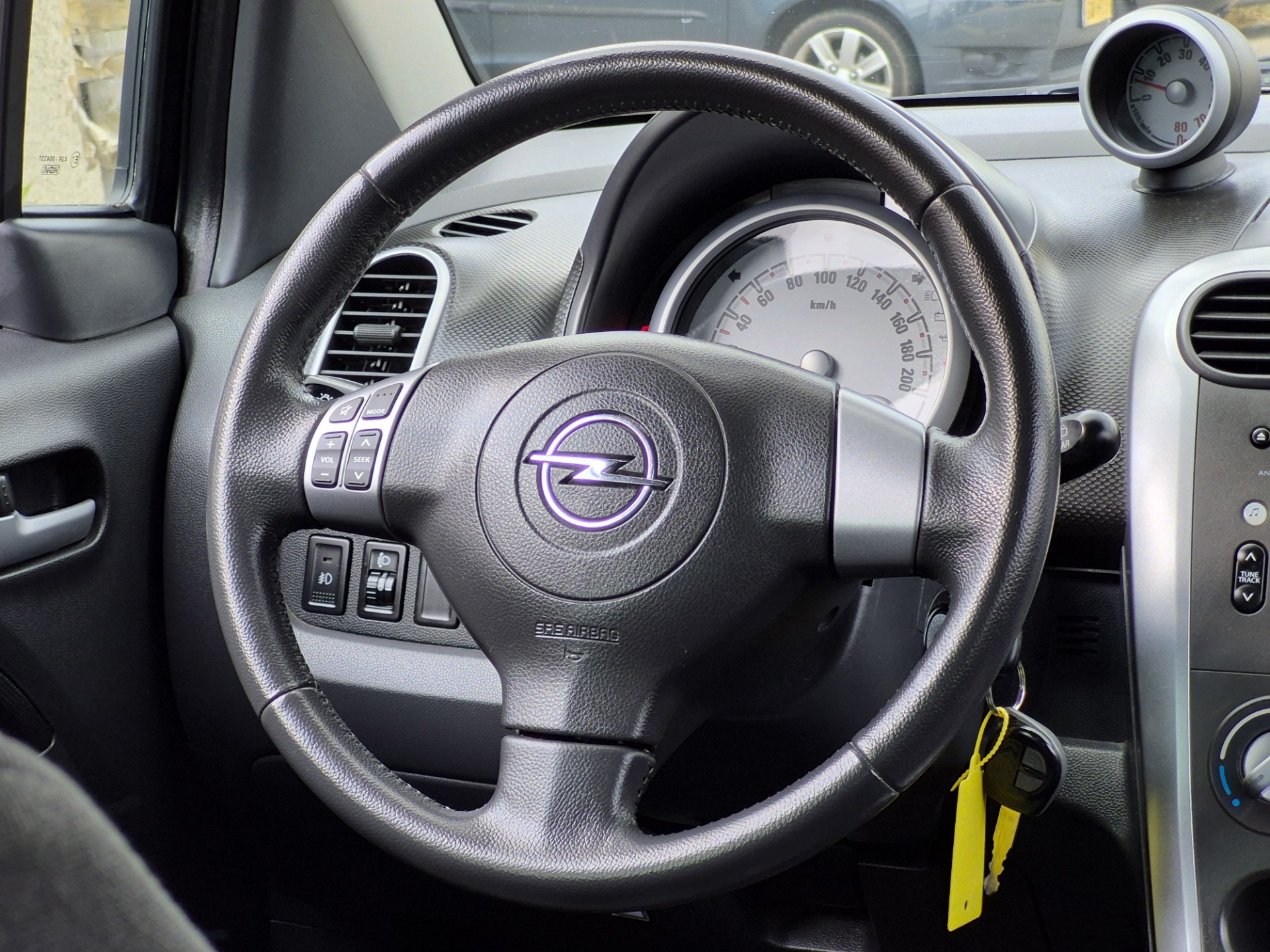 Foto van Opel Agila
