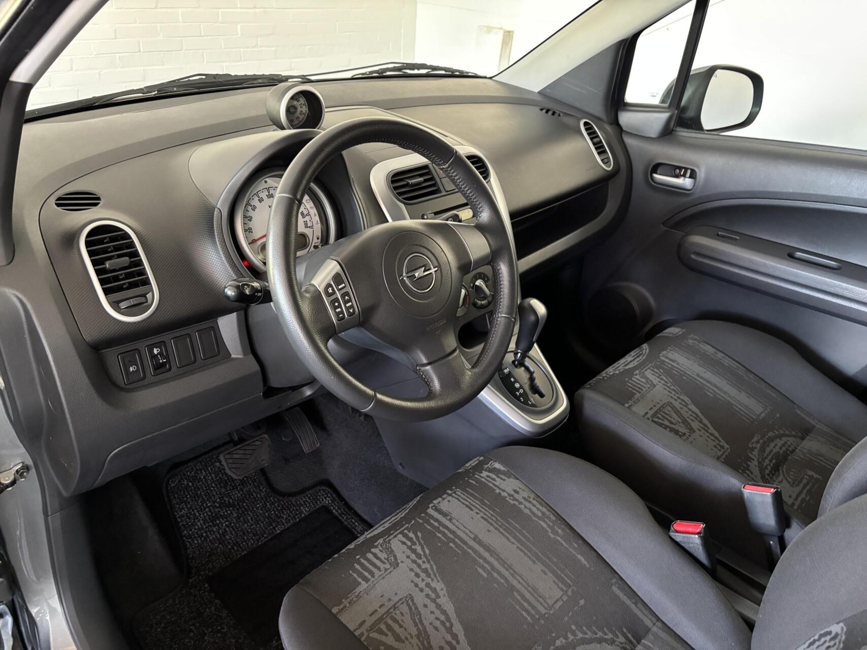 Foto van Opel Agila