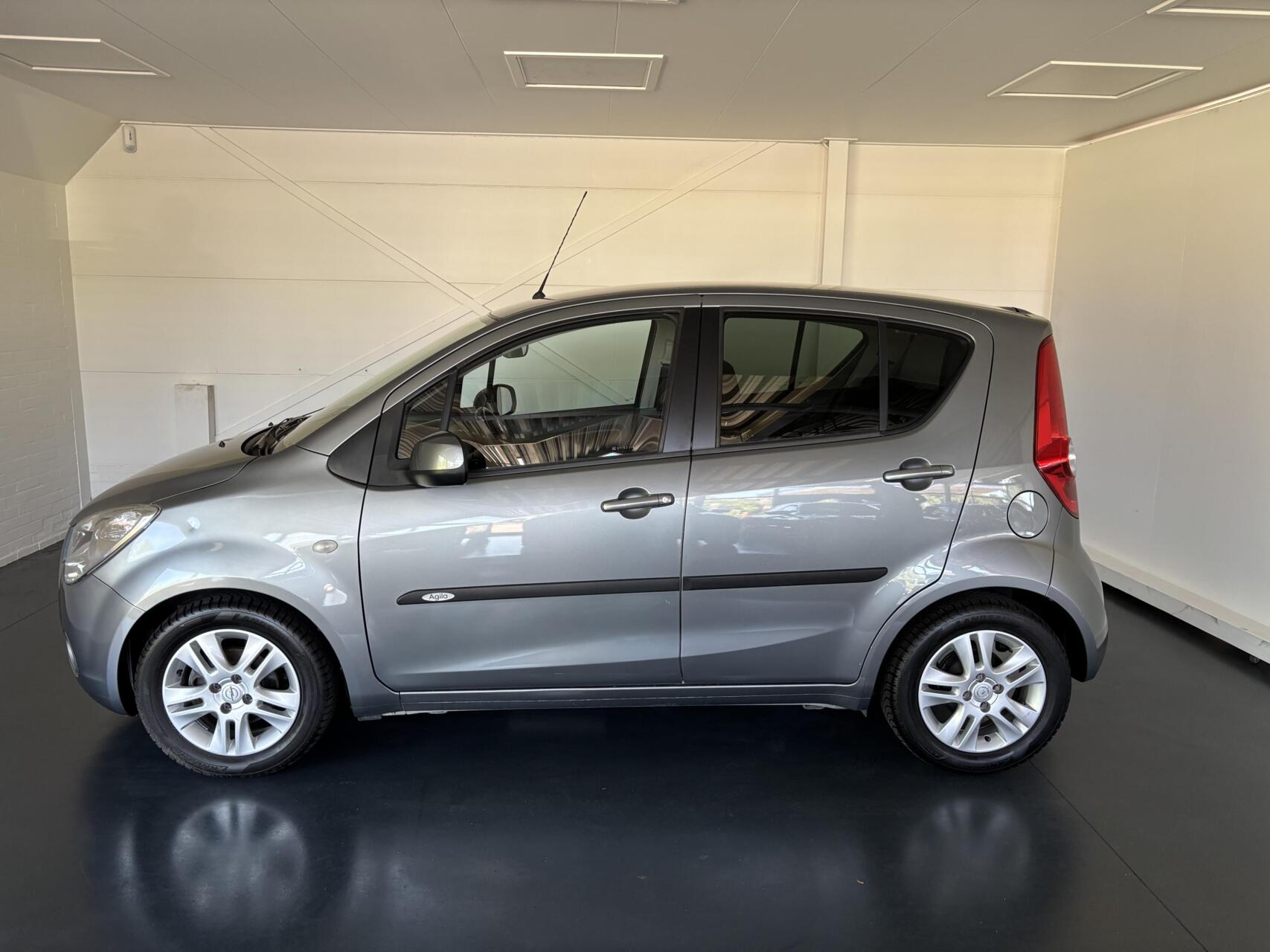 Foto van Opel Agila