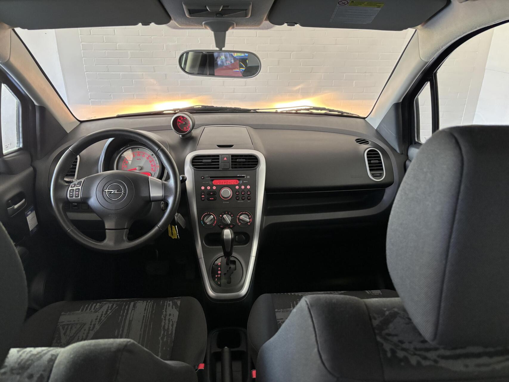 Foto van Opel Agila