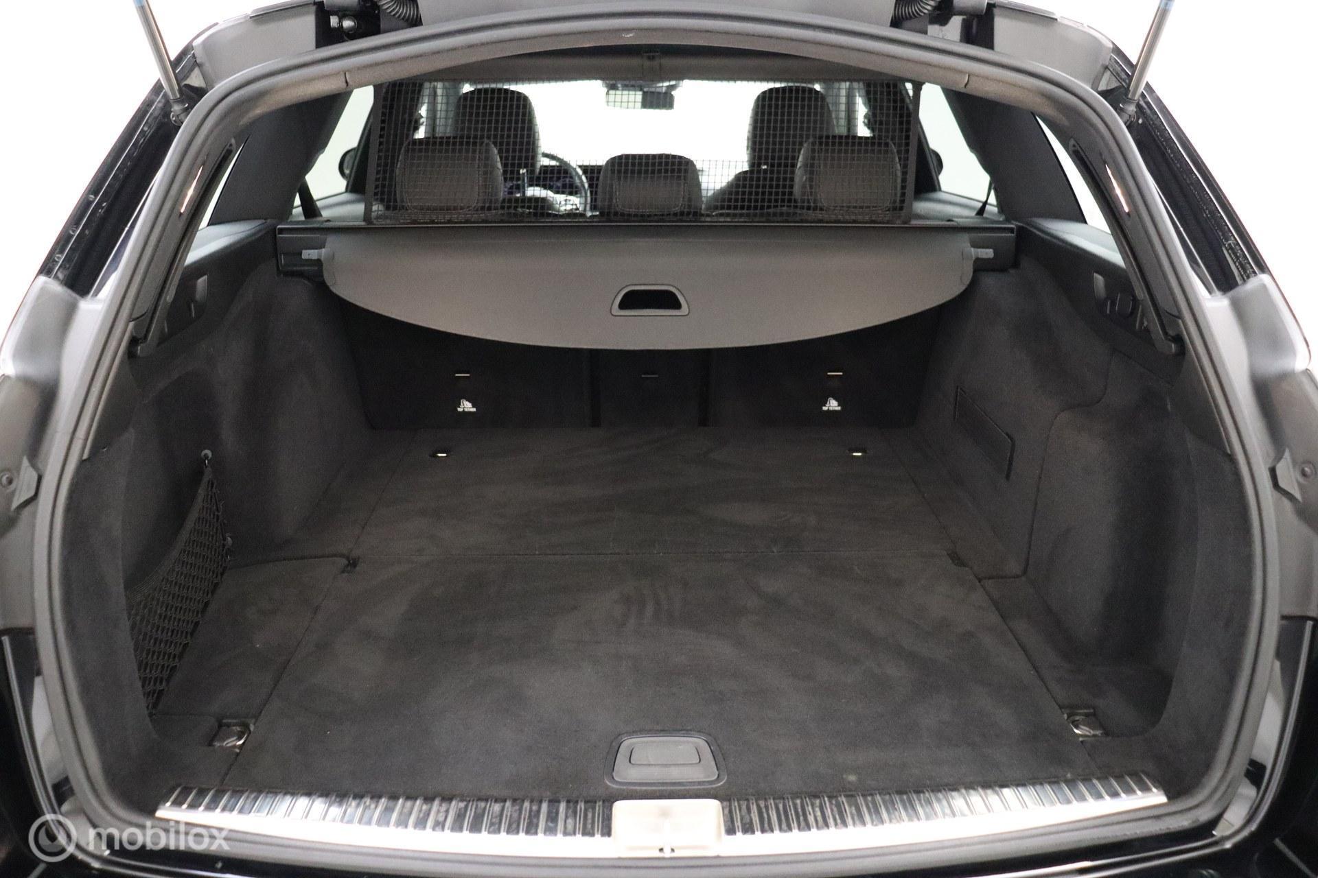 Foto van Mercedes-Benz E 300 D