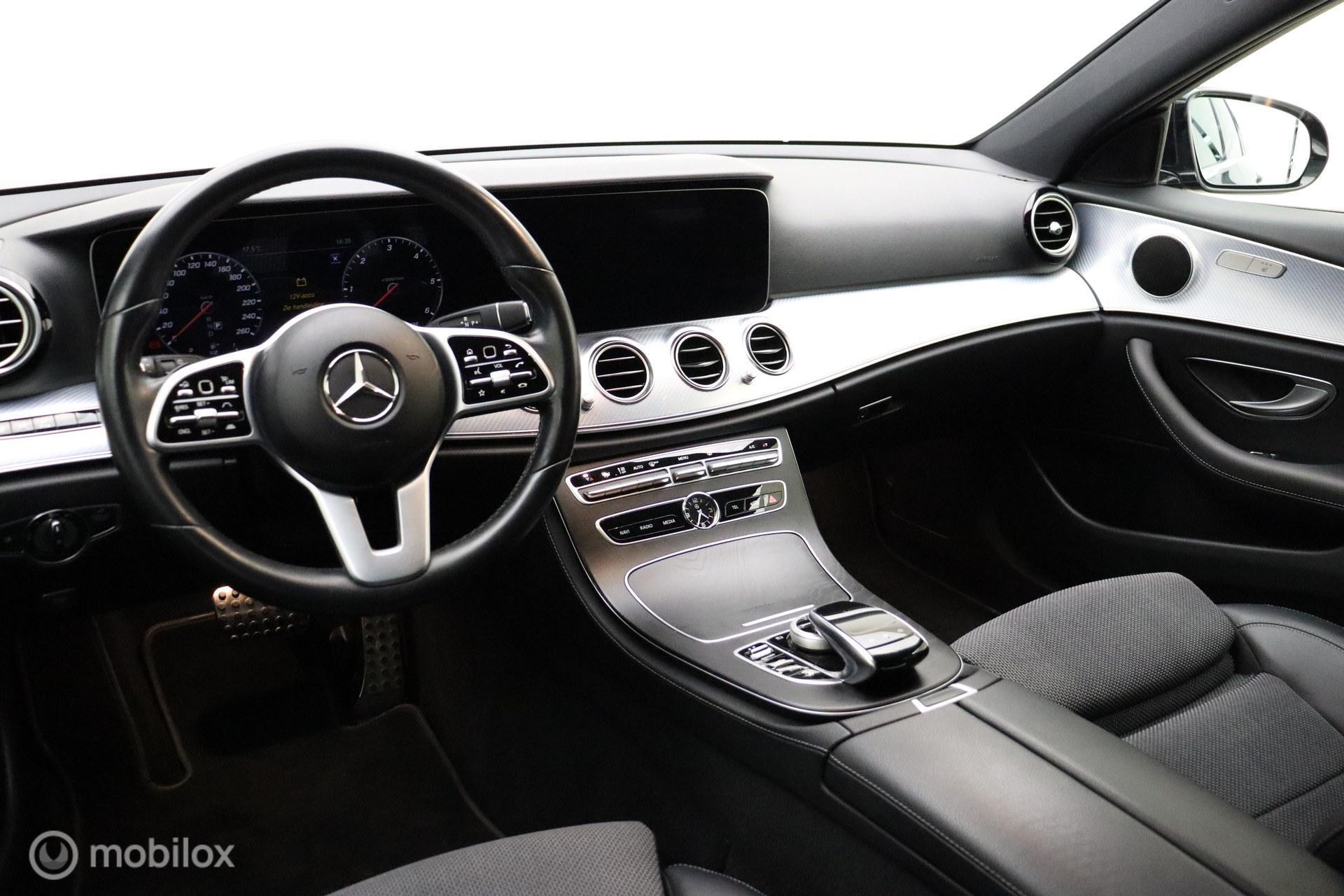 Foto van Mercedes-Benz E 300 D