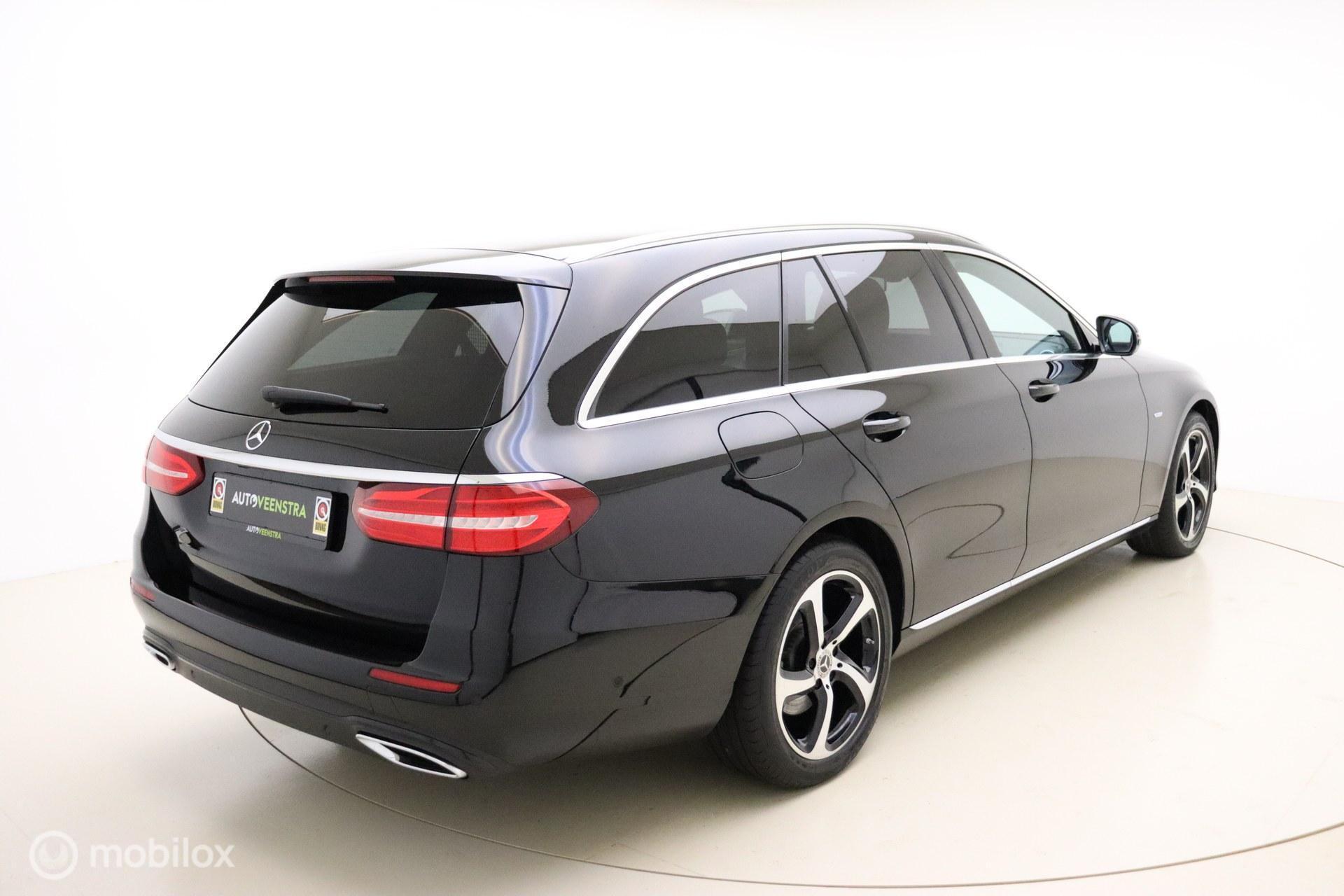 Foto van Mercedes-Benz E 300 D