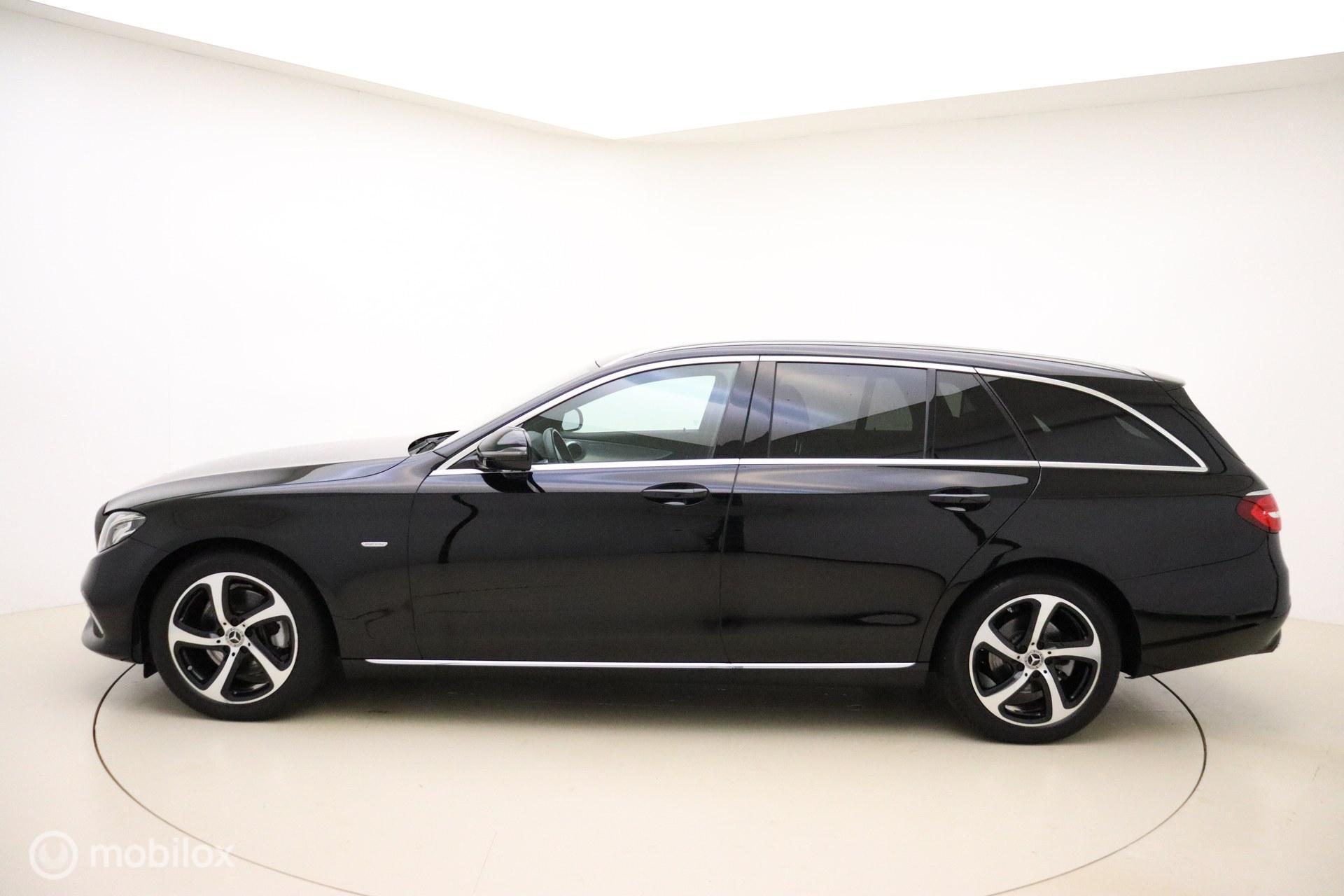 Foto van Mercedes-Benz E 300 D