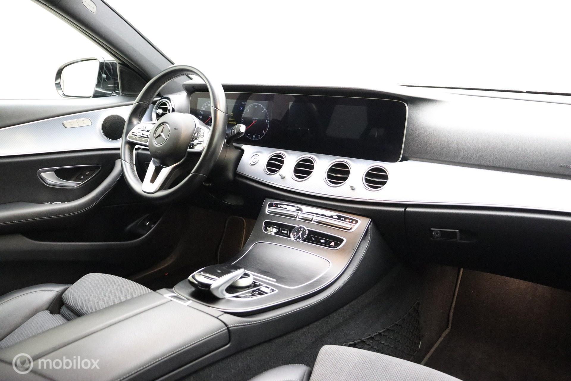 Foto van Mercedes-Benz E 300 D