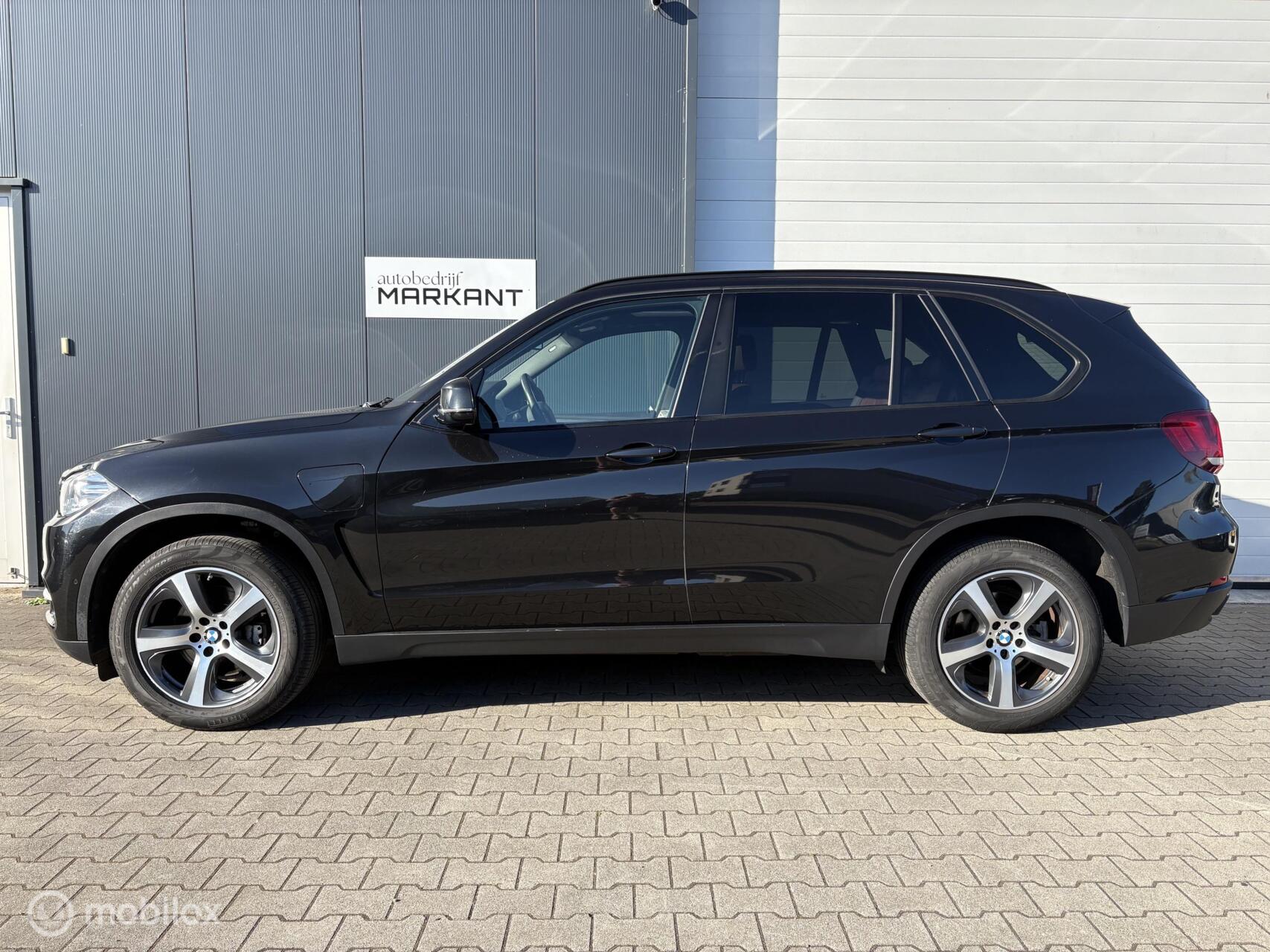 Foto van BMW X5 Xdrive40e