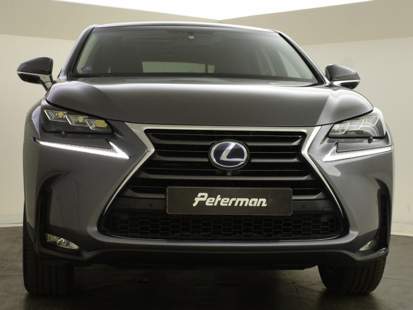 Foto van Lexus Lexus Nx300h