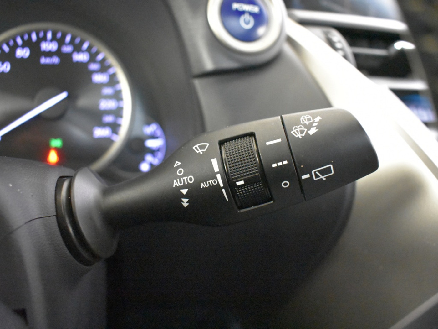 Foto van Lexus Lexus Nx300h