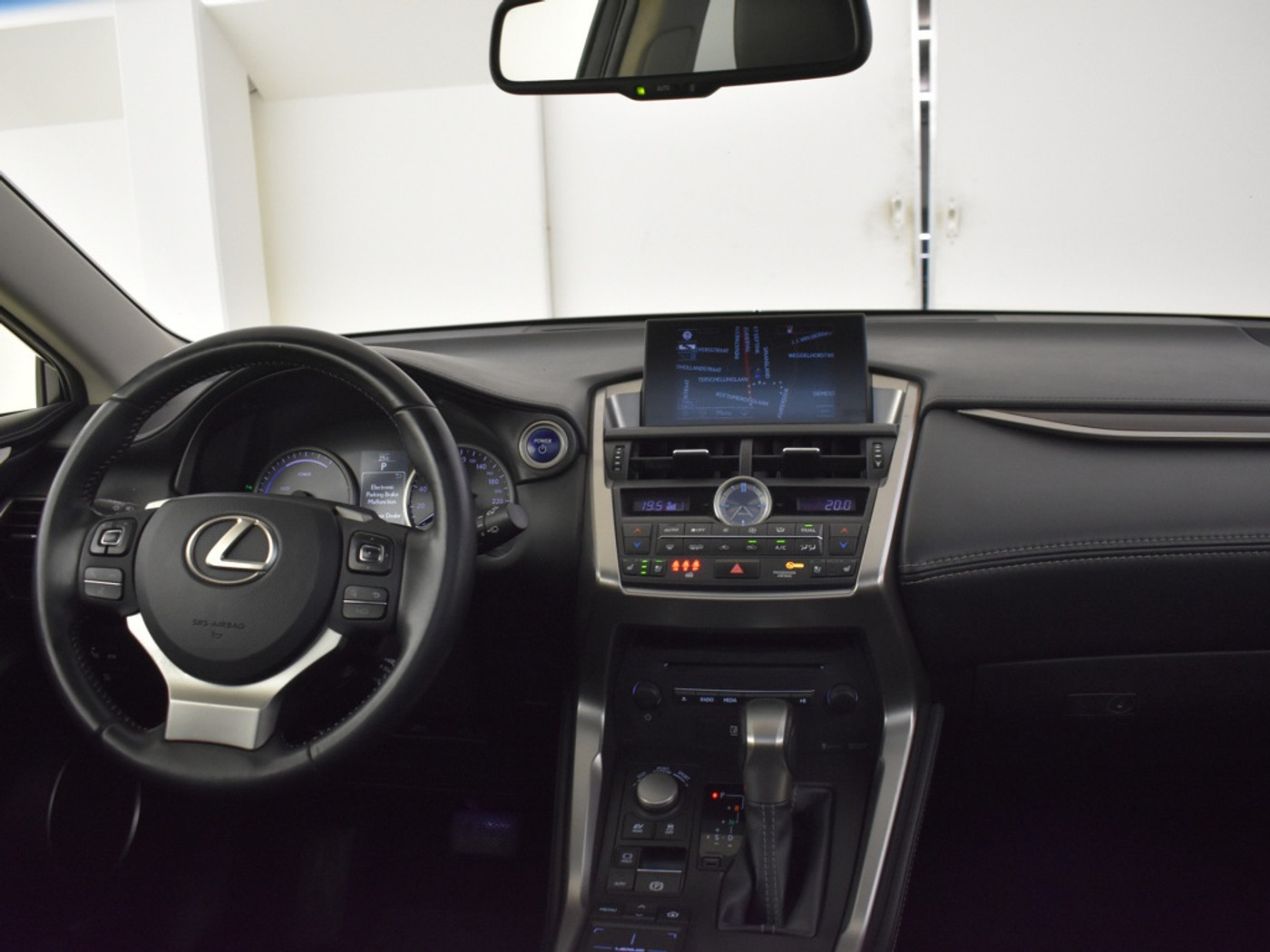 Foto van Lexus Lexus Nx300h