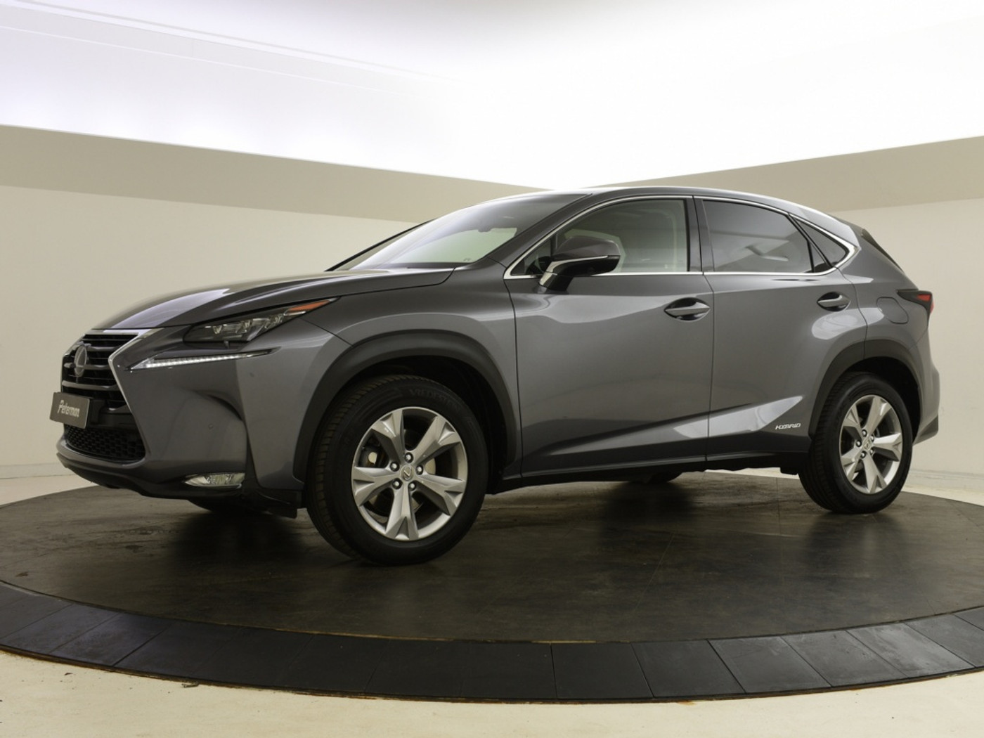 Foto van Lexus Lexus Nx300h