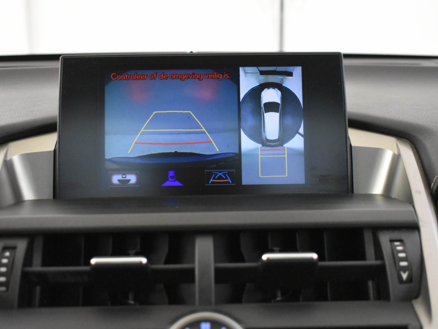 Foto van Lexus Lexus Nx300h