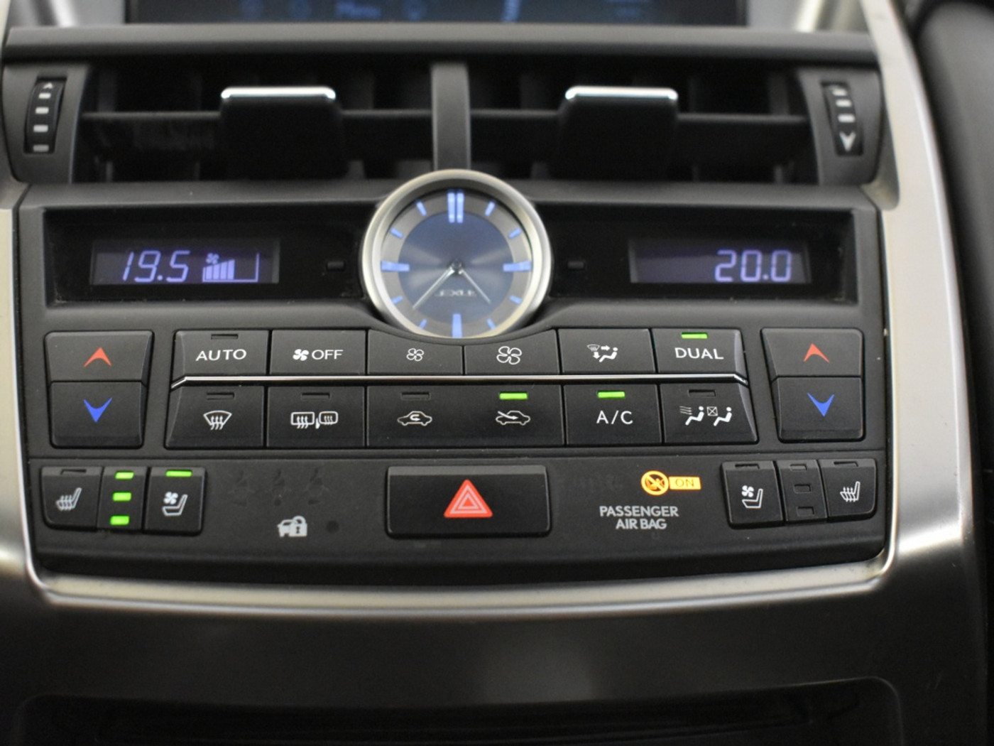 Foto van Lexus Lexus Nx300h