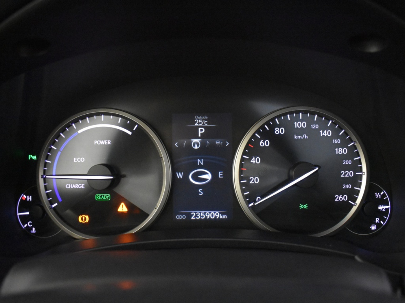 Foto van Lexus Lexus Nx300h