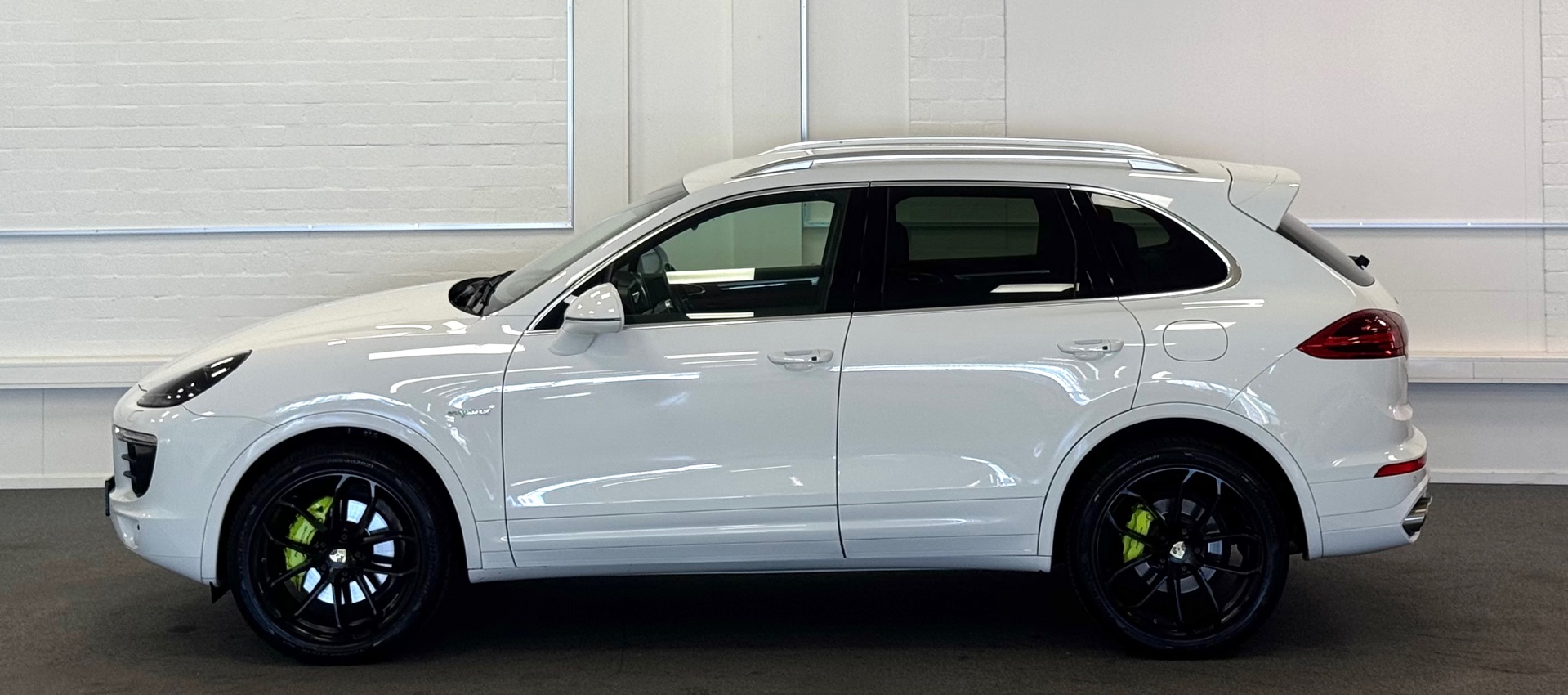 Foto van Porsche Cayenne S Hybrid