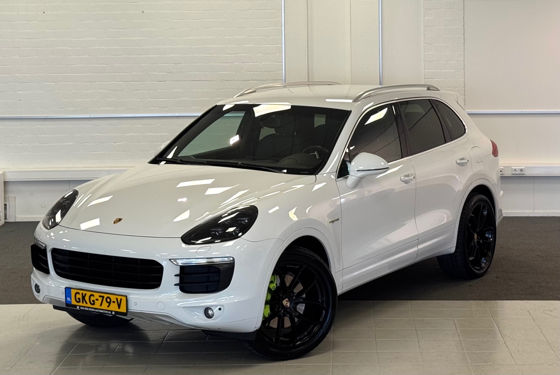 Foto van Porsche Cayenne S Hybrid
