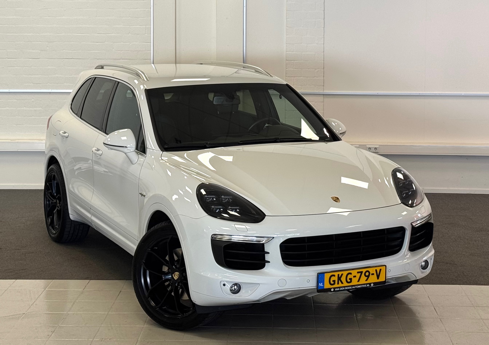 Foto van Porsche Cayenne S Hybrid