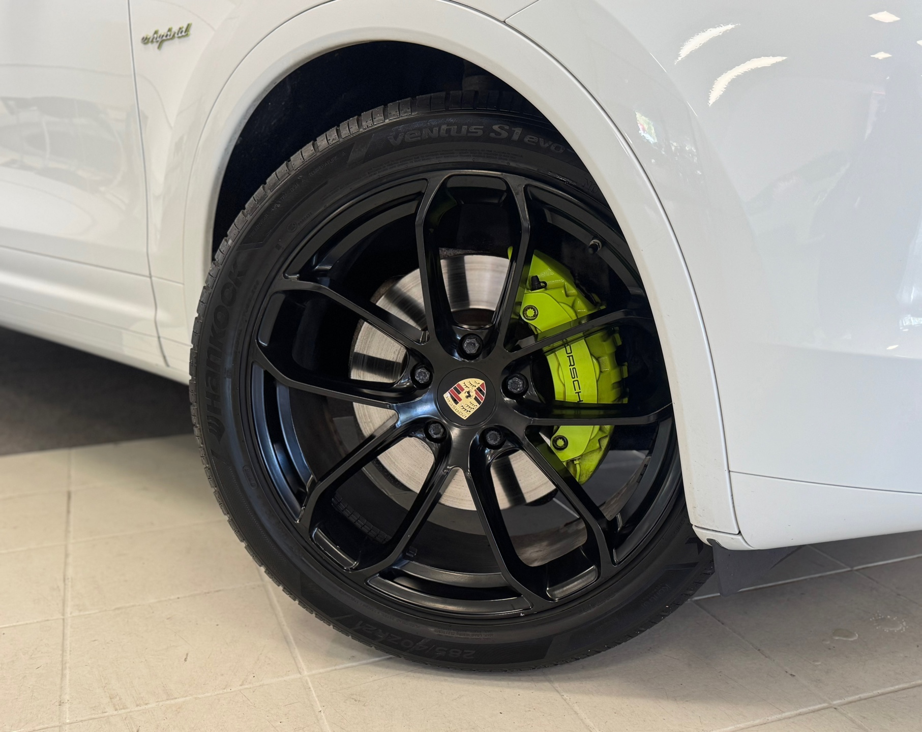 Foto van Porsche Cayenne S Hybrid