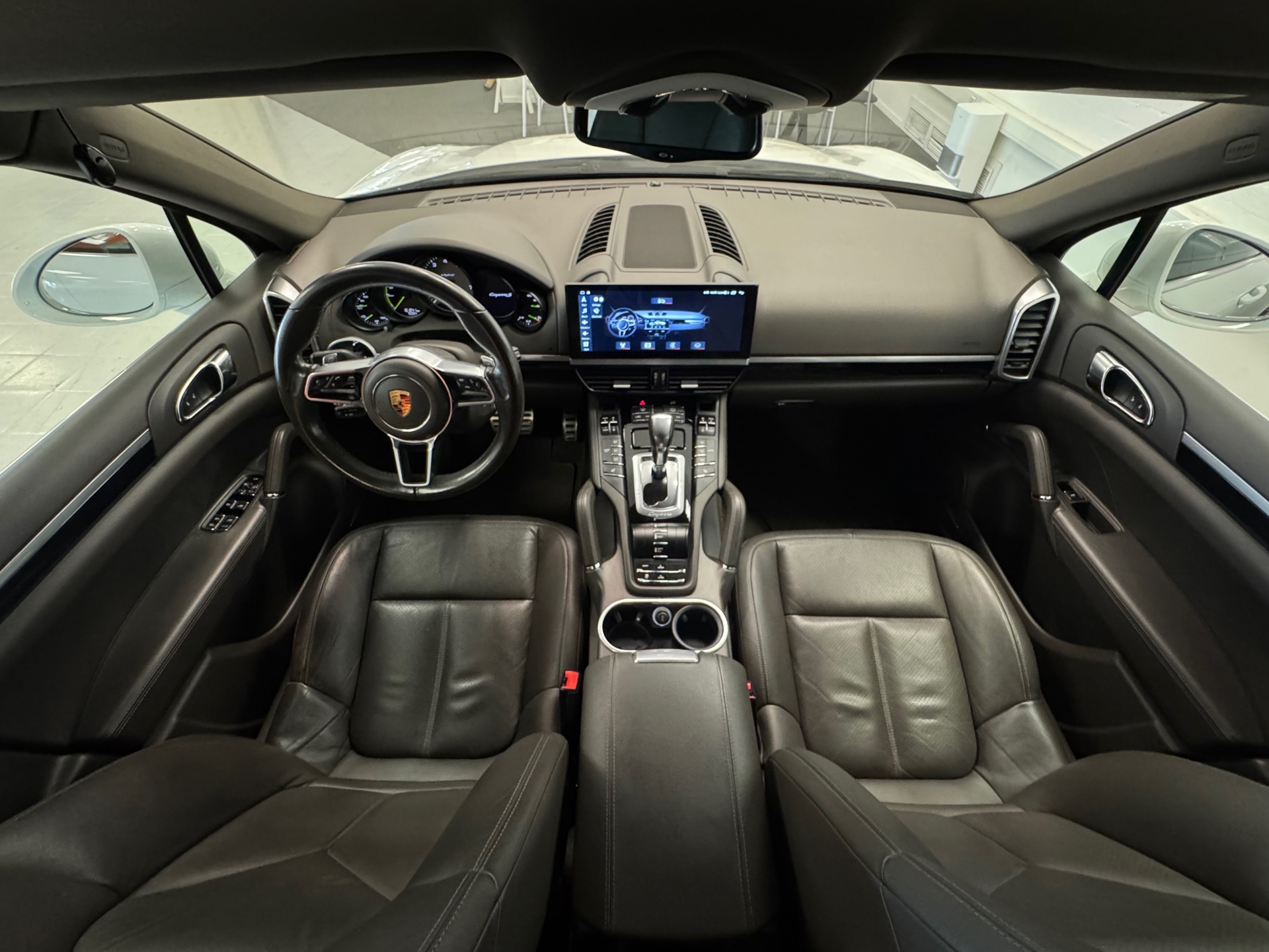 Foto van Porsche Cayenne S Hybrid