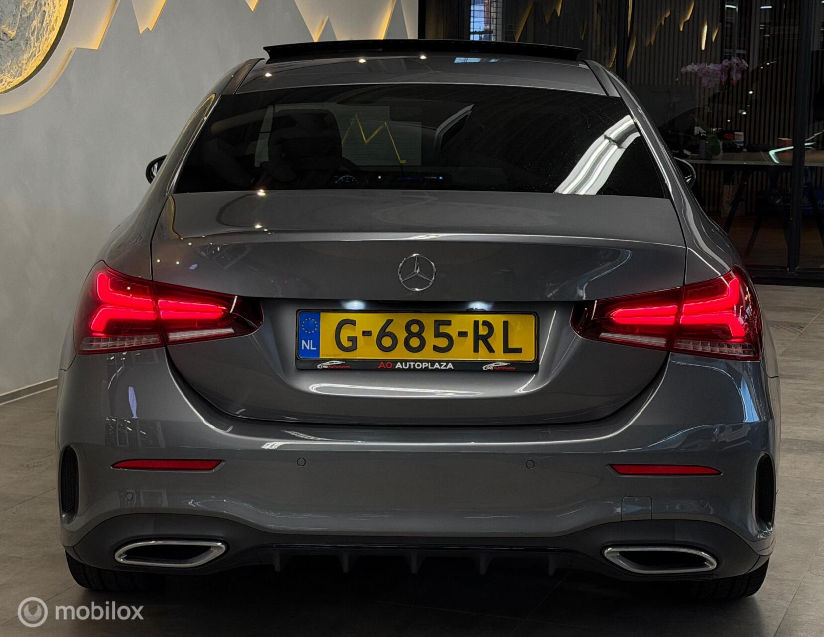 Foto van Mercedes-Benz A 180