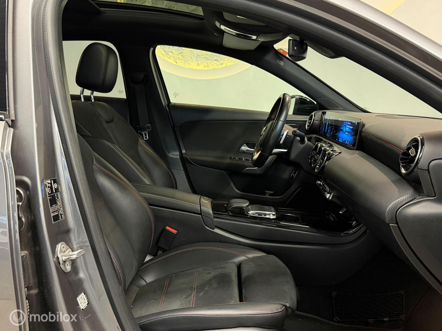Foto van Mercedes-Benz A 180