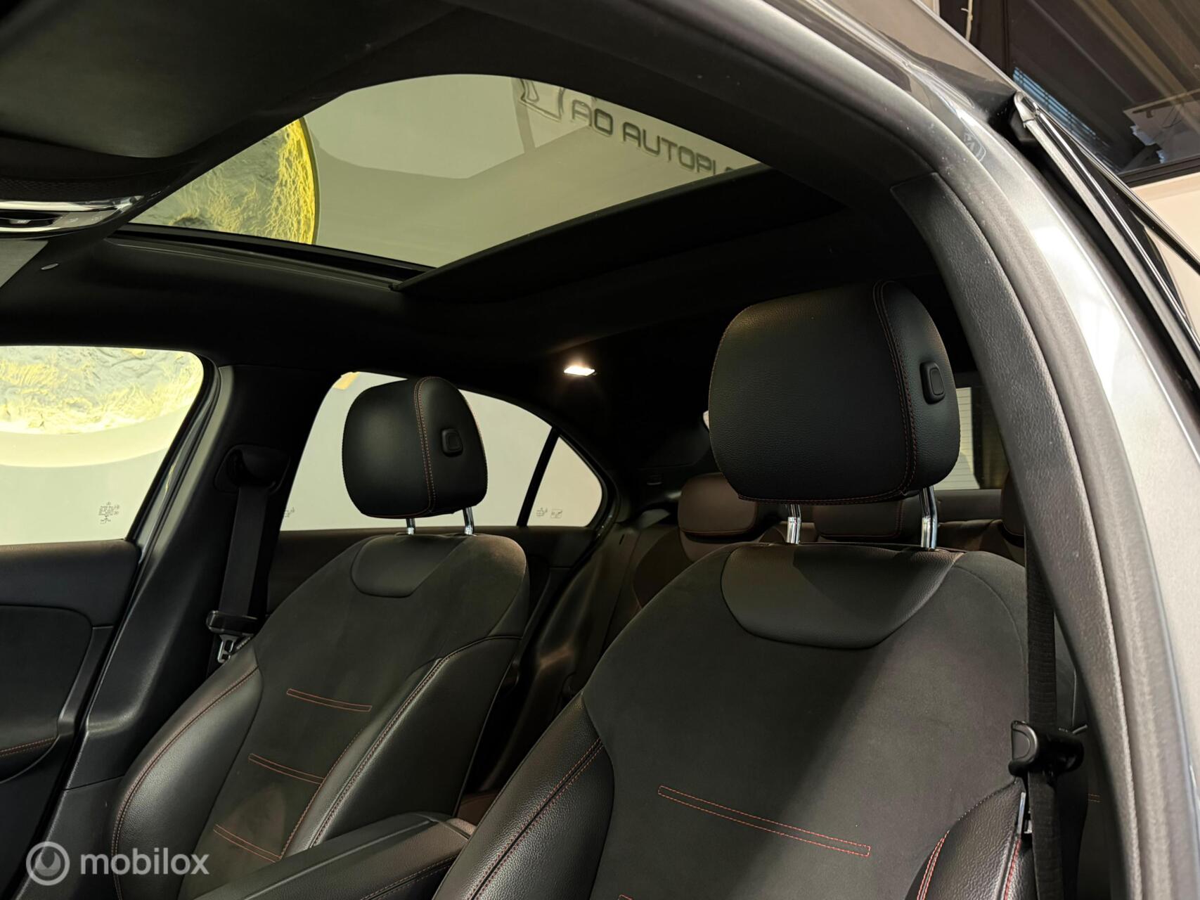 Foto van Mercedes-Benz A 180