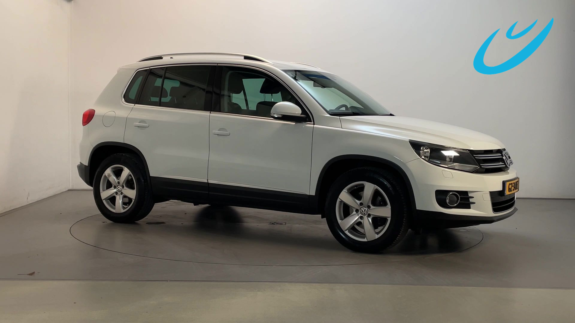 Volkswagen Tiguan 1.4 TSI Sport&Style Stoelverwarming Navigatie Climate Control Parkeersensoren 2014 - voorkant