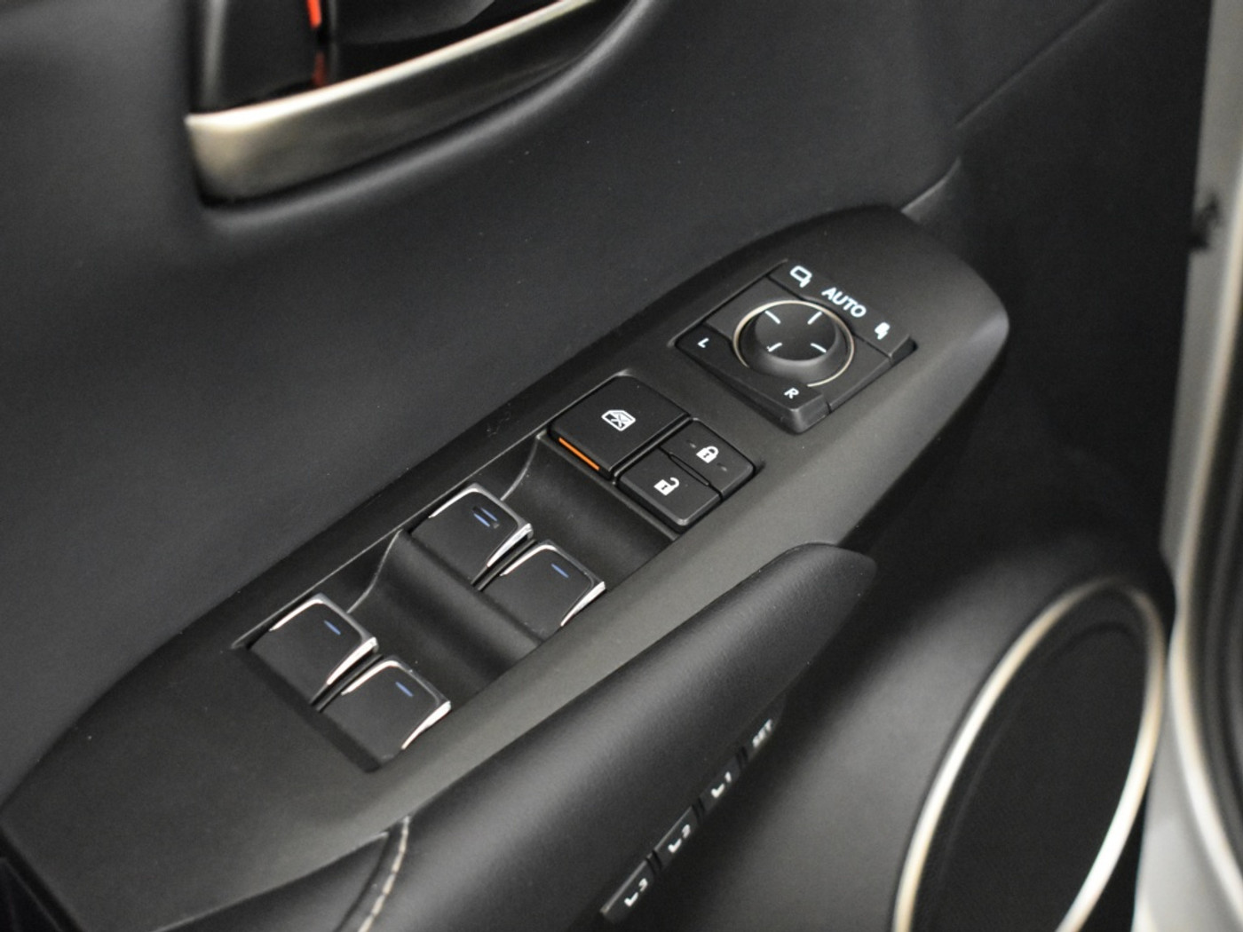 Foto van Lexus Lexus Nx300h