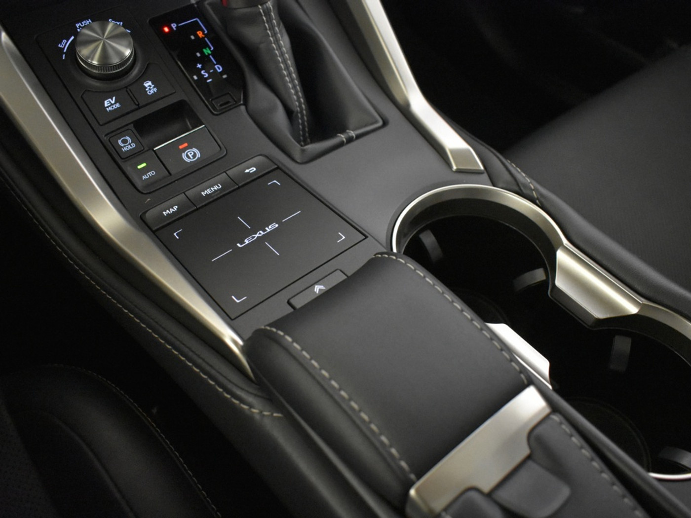 Foto van Lexus Lexus Nx300h