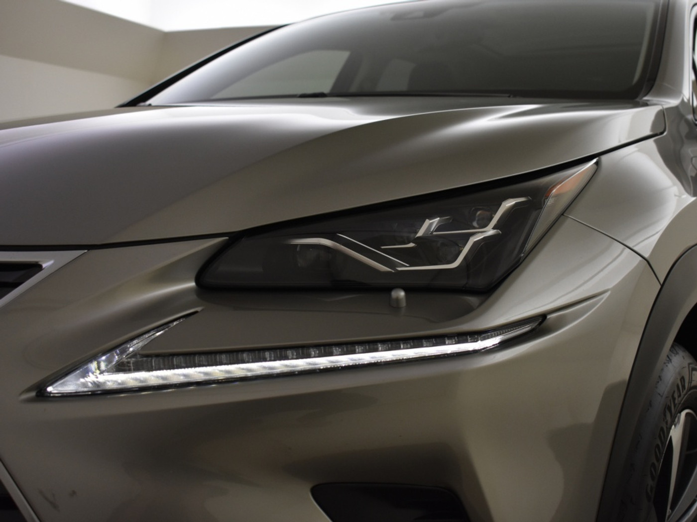 Foto van Lexus Lexus Nx300h