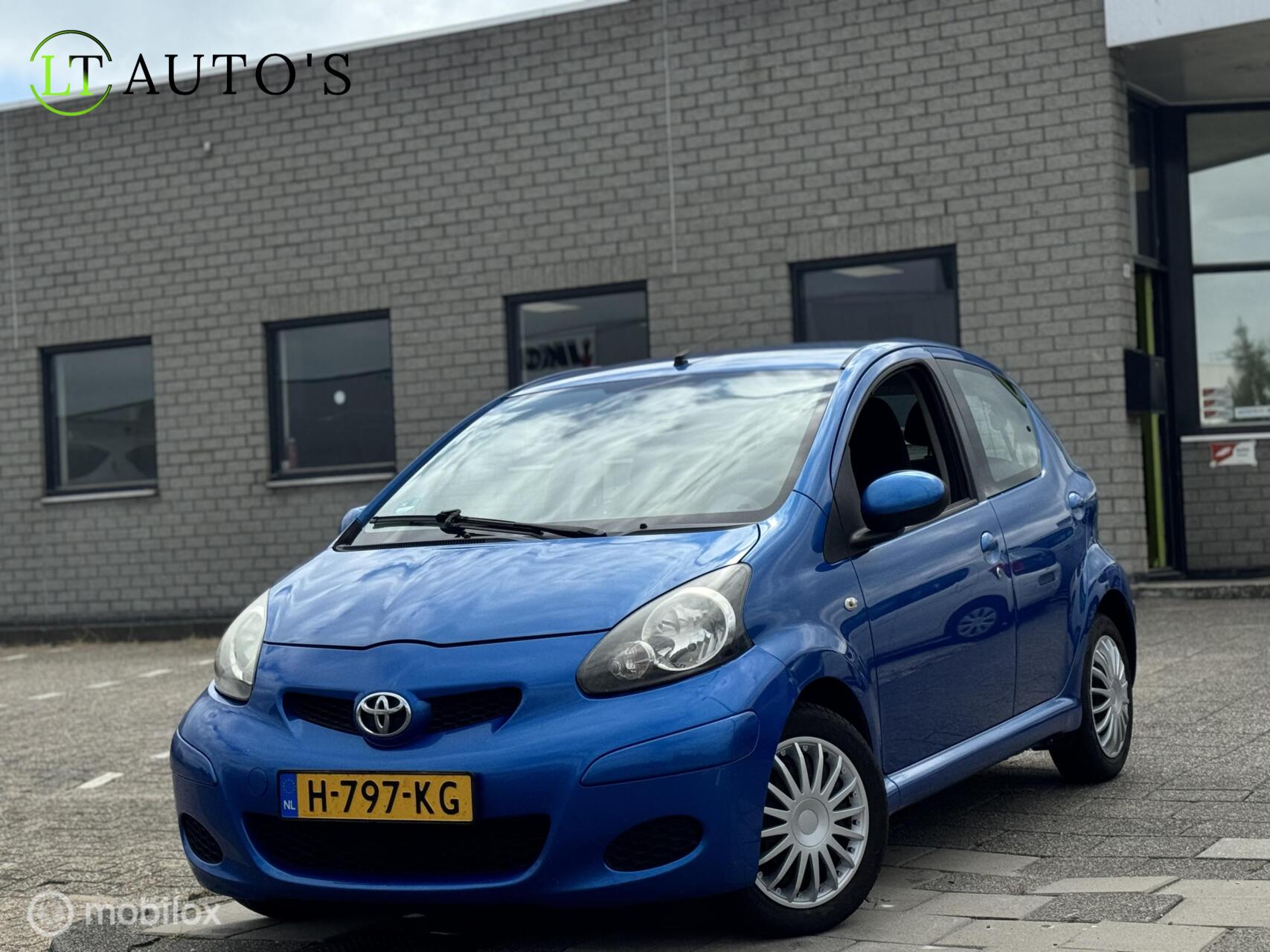 Toyota Toyota Aygo 1.0 VVT-i Aspiration|Airco Elekt. Pakket APK 2012 - voorkant