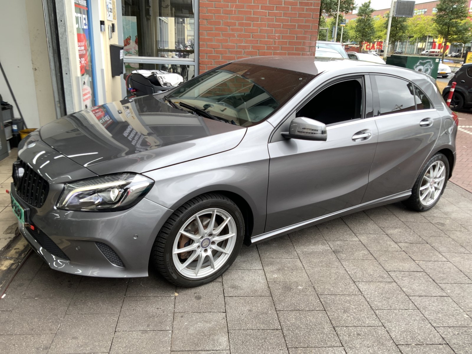 Mercedes-Benz A-klasse 180 Ambition 2016 - voorkant