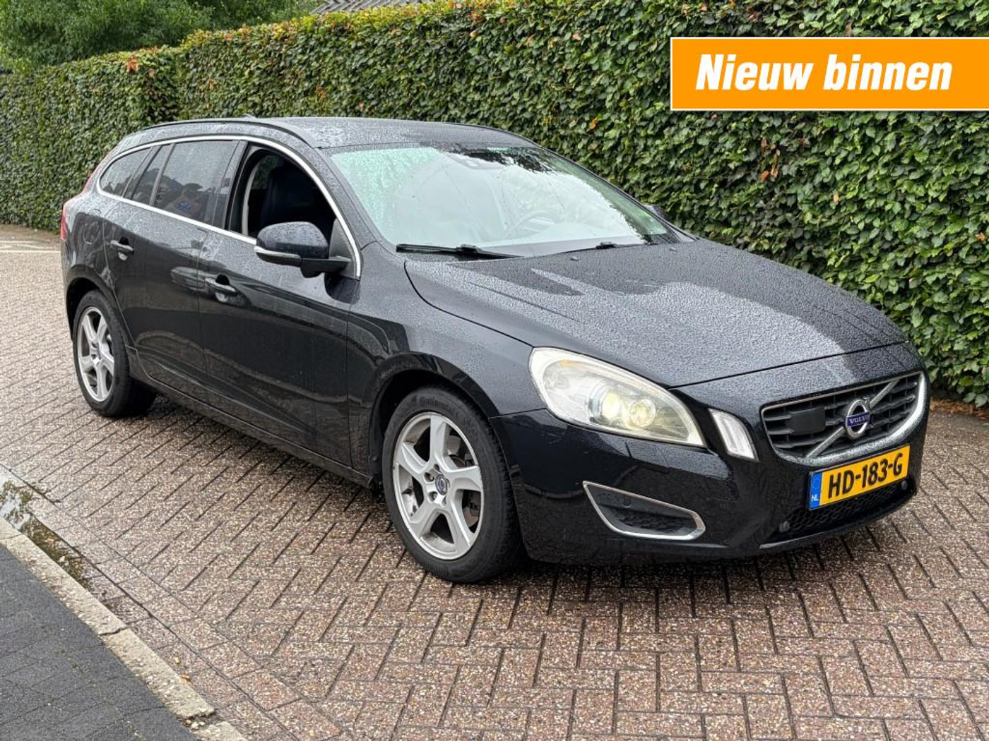 Volvo V60 2.0 D3 Schuifdak Leder Navi Xenon 2012 - voorkant