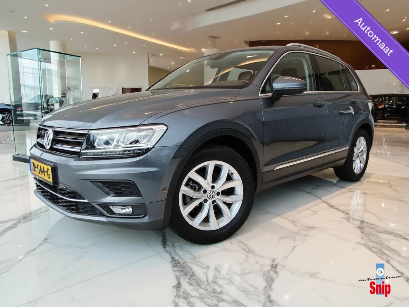 Volkswagen Tiguan 1.5 TSI Automaat  ACT Highline Business R 2019 - voorkant