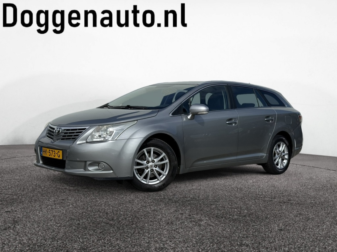 Toyota Toyota Avensis 1.8 VVTi Business Automaat Navi Clima 2011 - voorkant