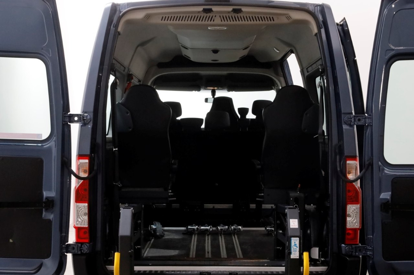 Foto van Opel Movano Combi