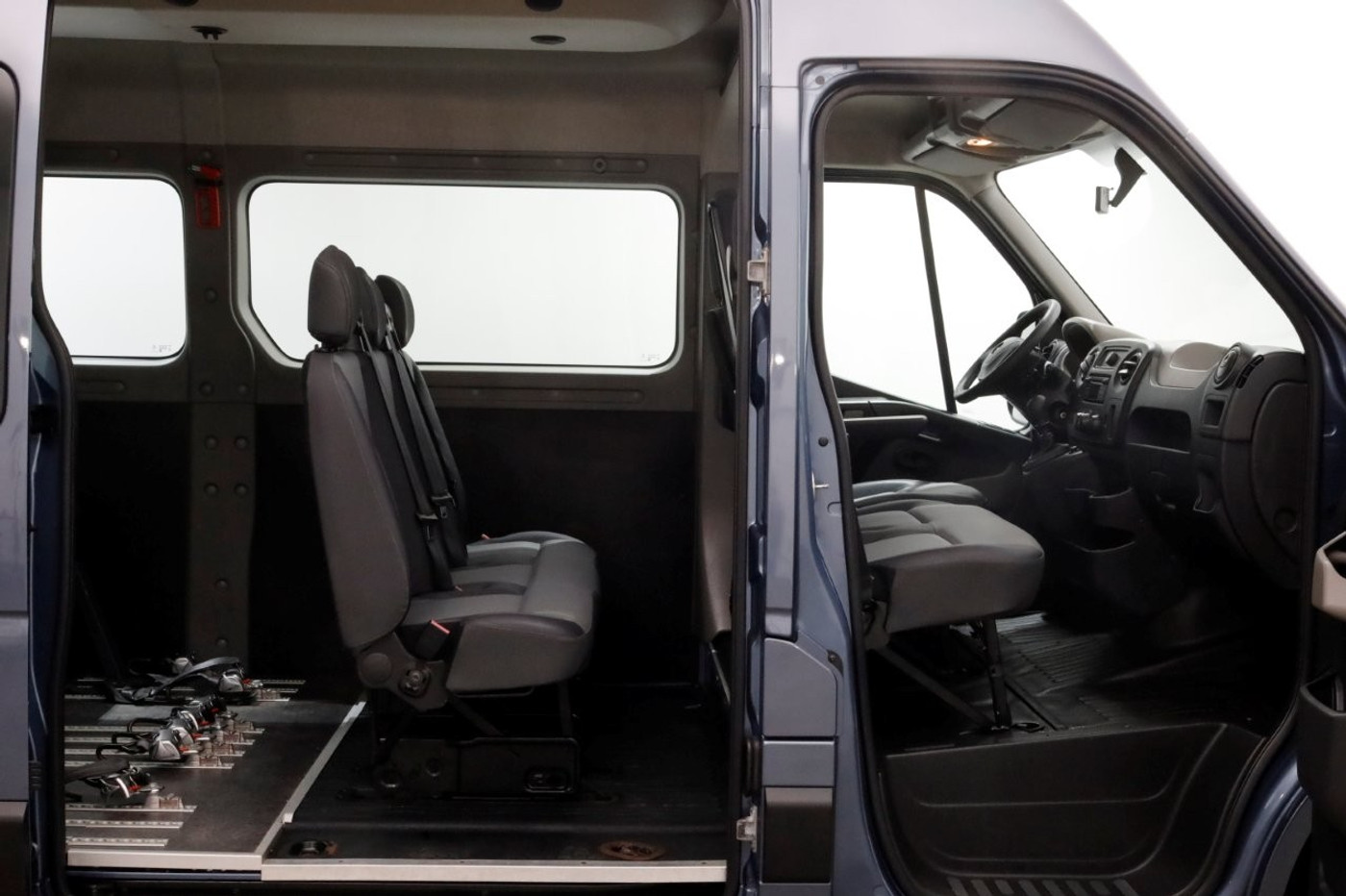 Foto van Opel Movano Combi