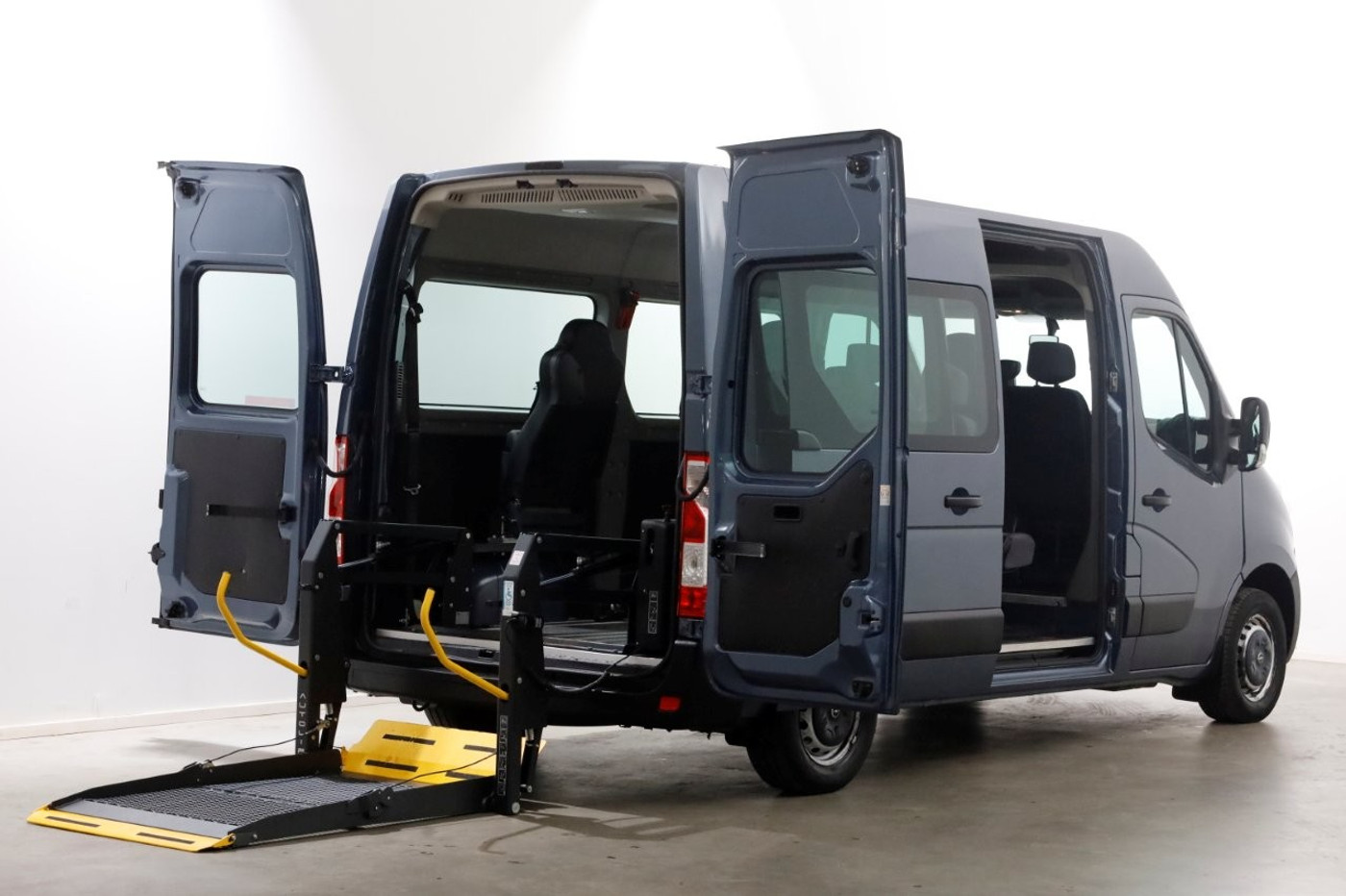 Foto van Opel Movano Combi