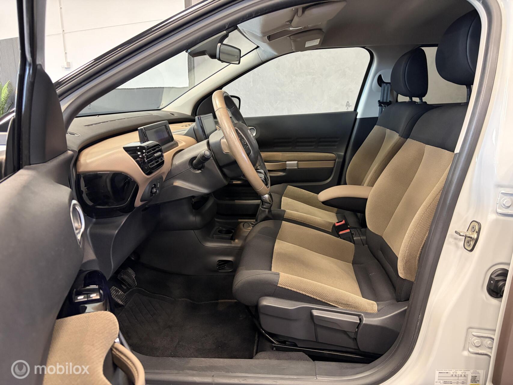 Foto van Citroen C4 Cactus