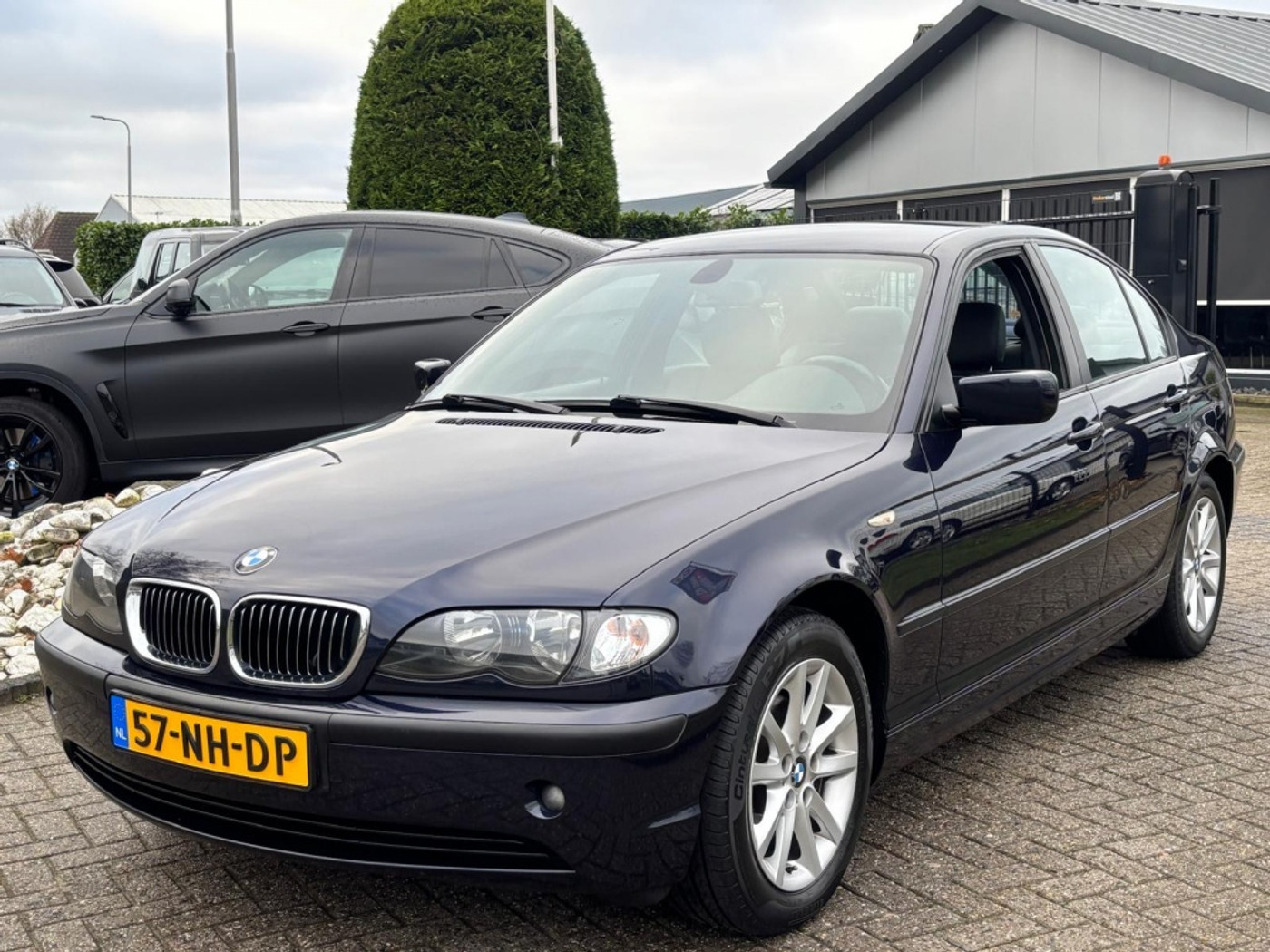 BMW 3er Reihe 316i Lifestyle Edition 2003 Facelift Sedan 2003 - voorkant