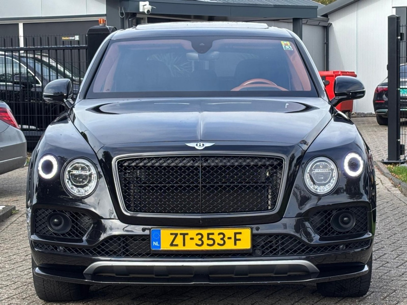 Foto van Bentley Bentayga W12