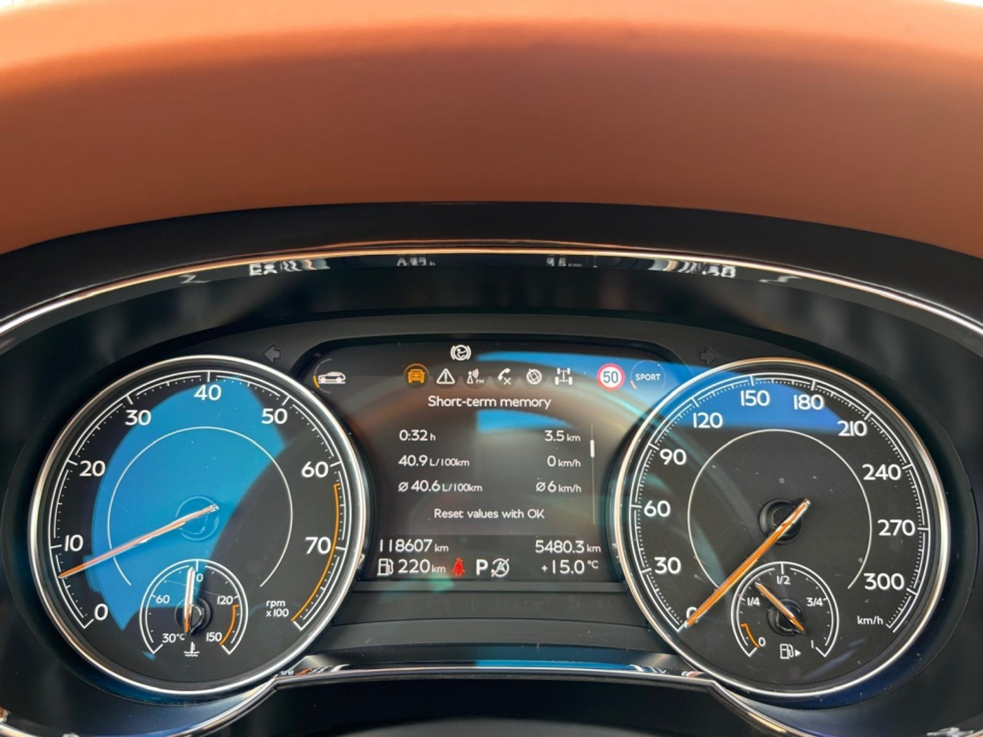Foto van Bentley Bentayga W12