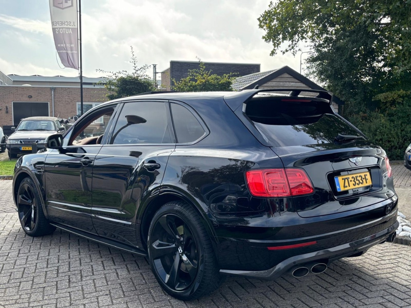 Foto van Bentley Bentayga W12