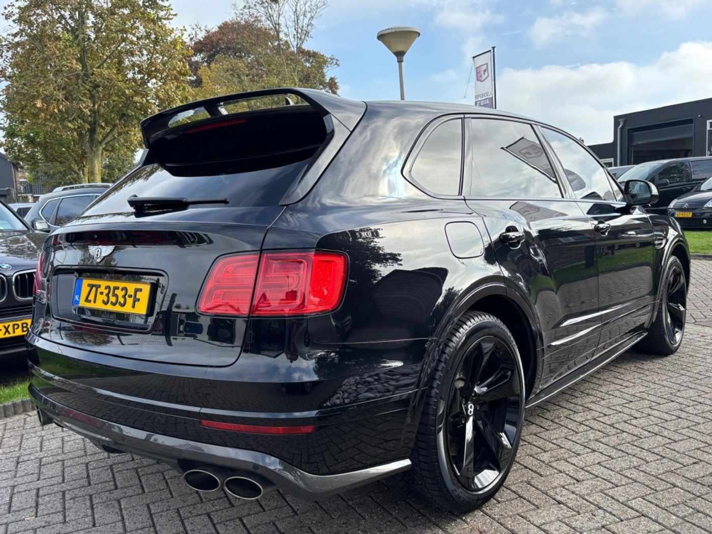 Foto van Bentley Bentayga W12
