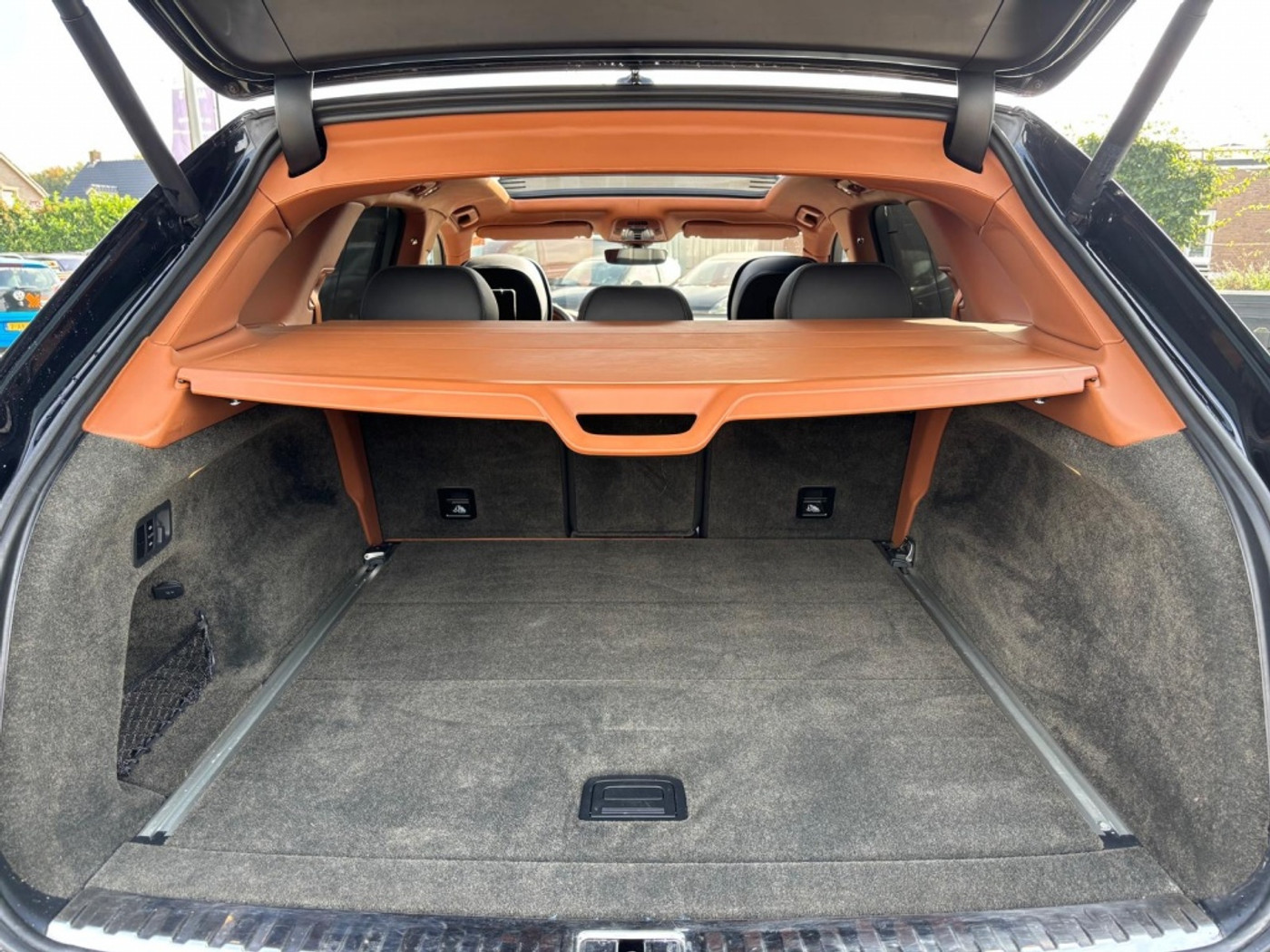 Foto van Bentley Bentayga W12
